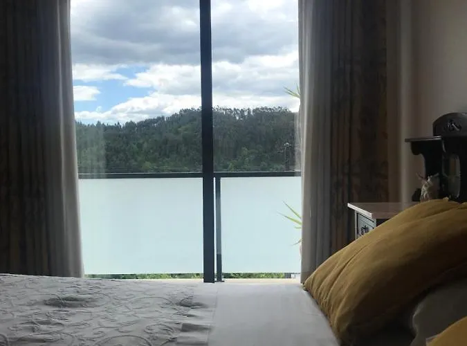 Casa Do Pereiro * 비에이라도미노